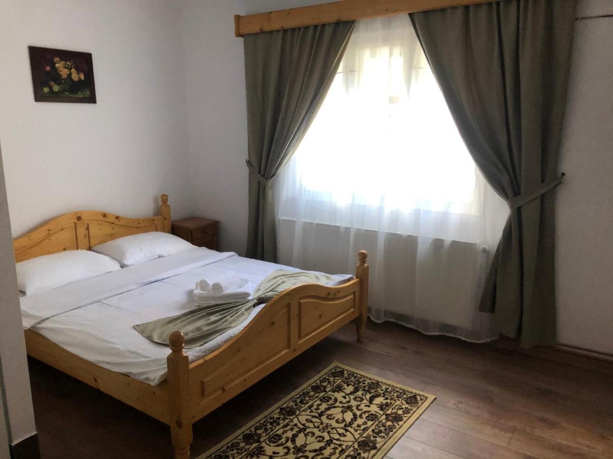 费里维斯小屋旅馆 Gîrda de Sus 外观 照片